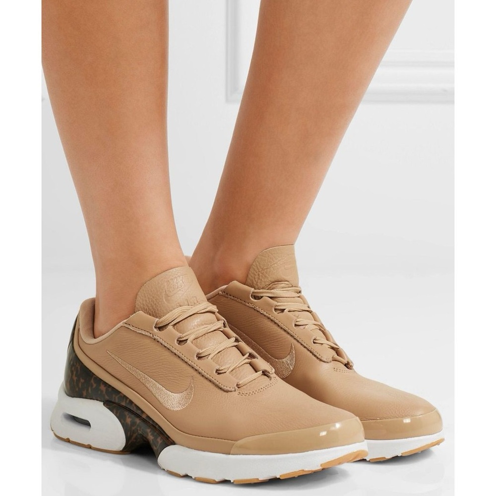 Nike Air Max Jewell LX 'Refined Look' tan and tortoise sneakers.Size 7.5/38.5
